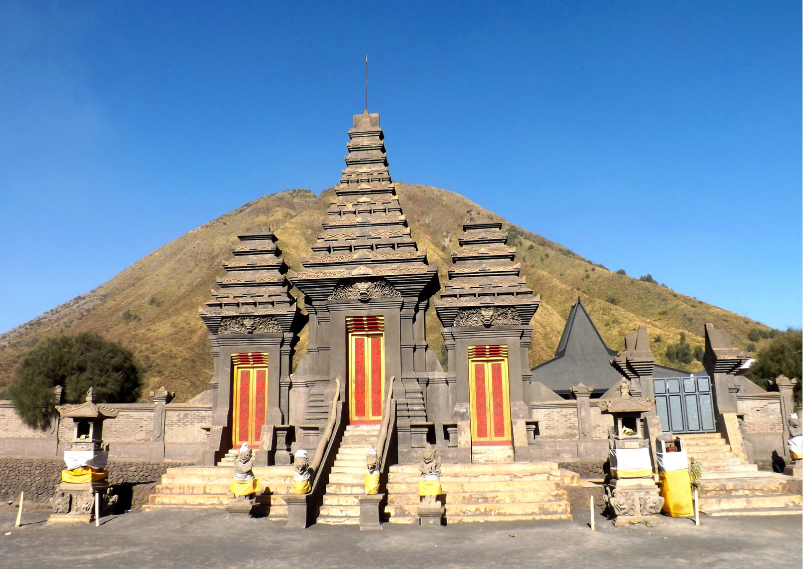 Pura Luhur Poten